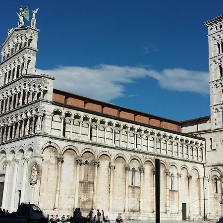 6 Via Della Rosa