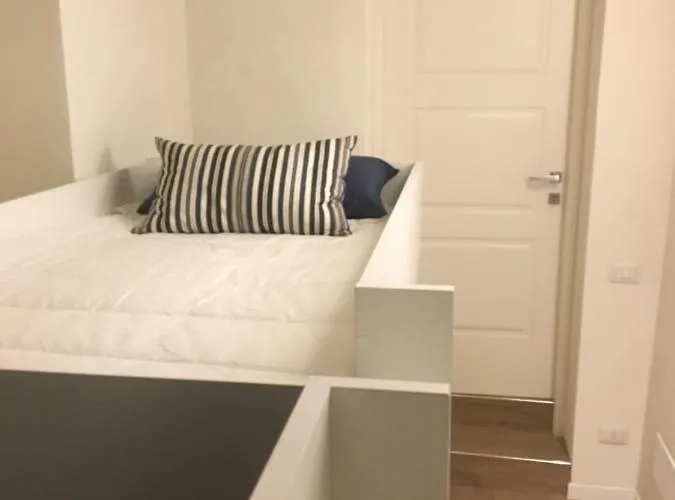 Apartment 6 Via Della Rosa *